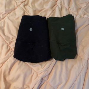 Lulu aligns, olive green, black, size 3